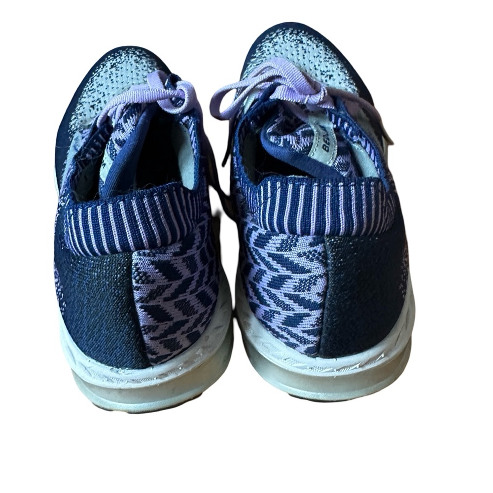 Women’s Brooks Running Shoes Size 9 - Picture 2 of 3
